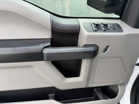 Used 2018 Ford F150 XL w/ Equipment Group 101A Mid AWD/4WD image 15