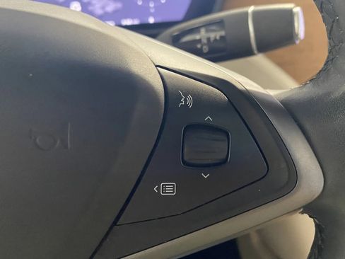 Used 2020 Tesla Model X Long Range image 16