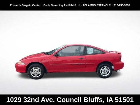 Used 2000 Chevrolet Cavalier Coupe w/ Preferred Equipment Group 1 FWD image 4
