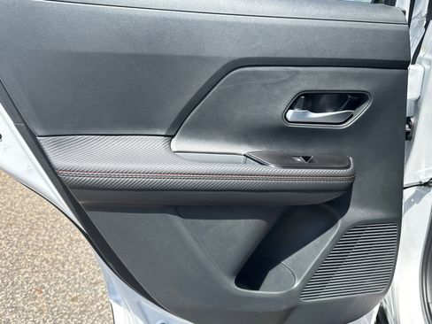 New 2025 Nissan Kicks SR w/ Illumination Package image 21