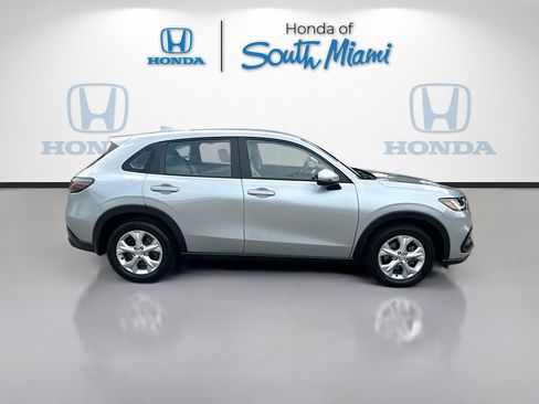 Certified 2024 Honda HR-V LX image 8