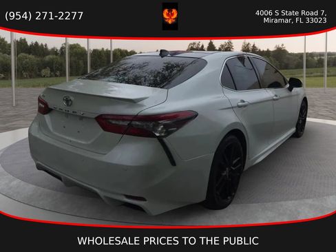 Used 2021 Toyota Camry XSE w/ Navigation Package image 5