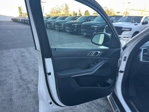 Used 2021 BMW X5 sDrive40i w/ Premium Package 2 image 54