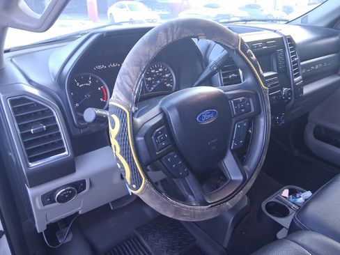 Used 2017 Ford F250 XLT image 13