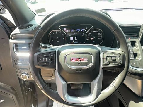 Used 2021 GMC Yukon SLT w/ Rear Media and Nav Package AWD/4WD image 27