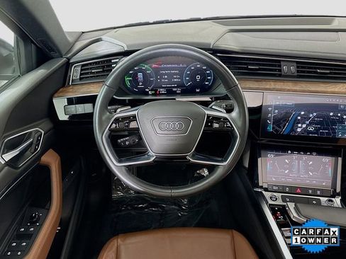 Used 2022 Audi e-tron Premium w/ Convenience Plus Package image 22