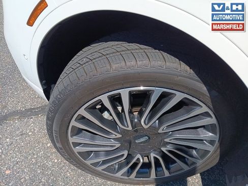 Used 2022 Lincoln Corsair Reserve w/ Equipment Group 201A AWD/4WD image 23