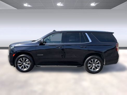 Used 2023 Chevrolet Tahoe LT w/ Luxury Package RWD image 2