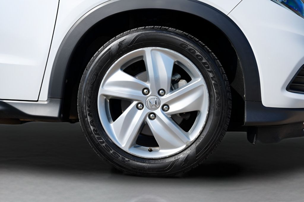 Used 2019 Honda HR-V EX-L image 9