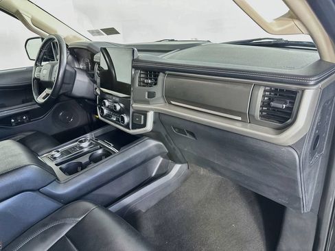 Used 2023 Ford Expedition Max XLT AWD/4WD image 30