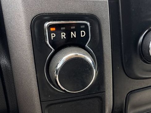 Used 2017 RAM 1500 Express RWD image 19