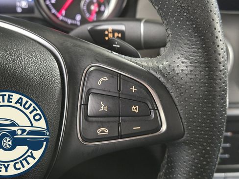 Used 2019 Mercedes-Benz GLA 250 4MATIC image 13