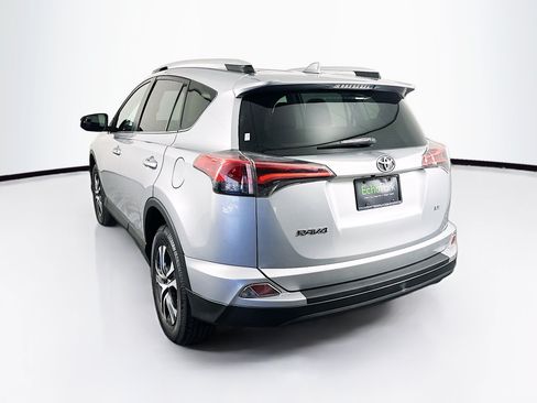 Used 2016 Toyota RAV4 LE FWD image 5