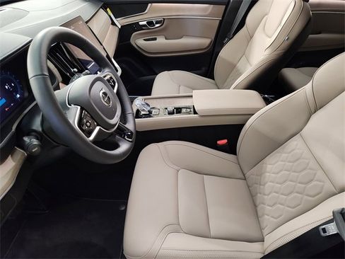 New 2025 Volvo XC90 B6 Core w/ Protection Package image 14