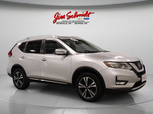 Used 2018 Nissan Rogue SL AWD/4WD image 2