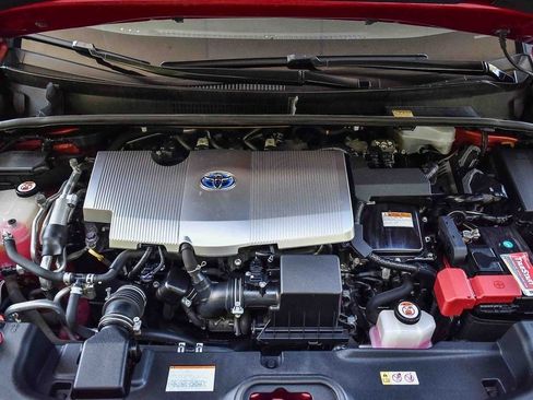 Used 2017 Toyota Prius Prime Premium image 23