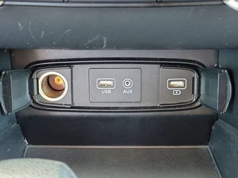 Used 2020 Hyundai Santa Fe SE FWD image 17