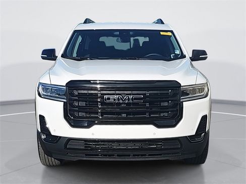 Certified 2023 GMC Acadia SLE w/ Driver Convenience Package image 8