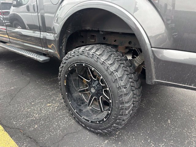Used 2018 Ford F150 XLT w/ Equipment Group 302A Luxury AWD/4WD image 14
