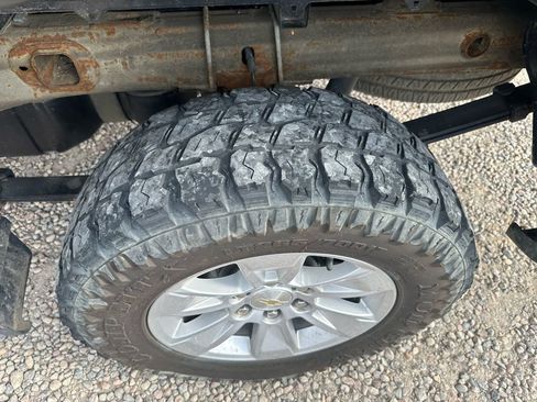 Used 2021 Chevrolet Silverado 1500 W/T w/ WT Value Package AWD/4WD image 32