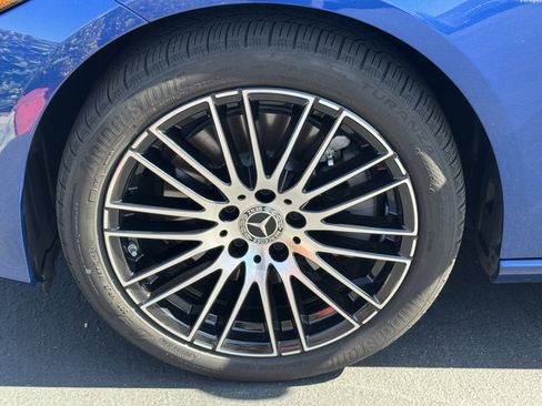 Used 2025 Mercedes-Benz C 300 Sedan image 15