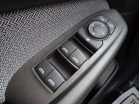 Certified 2026 Chevrolet TrailBlazer LT w/ Driver Confidence Package image 25