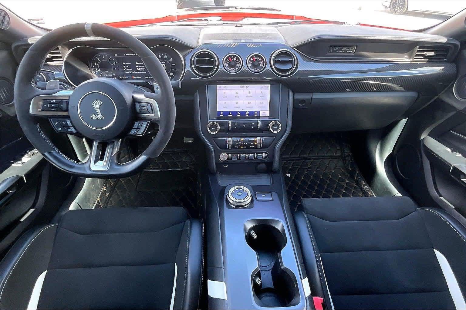 Used 2022 Ford Mustang Shelby GT500 w/ Carbon Fiber Track Pack RWD image 10