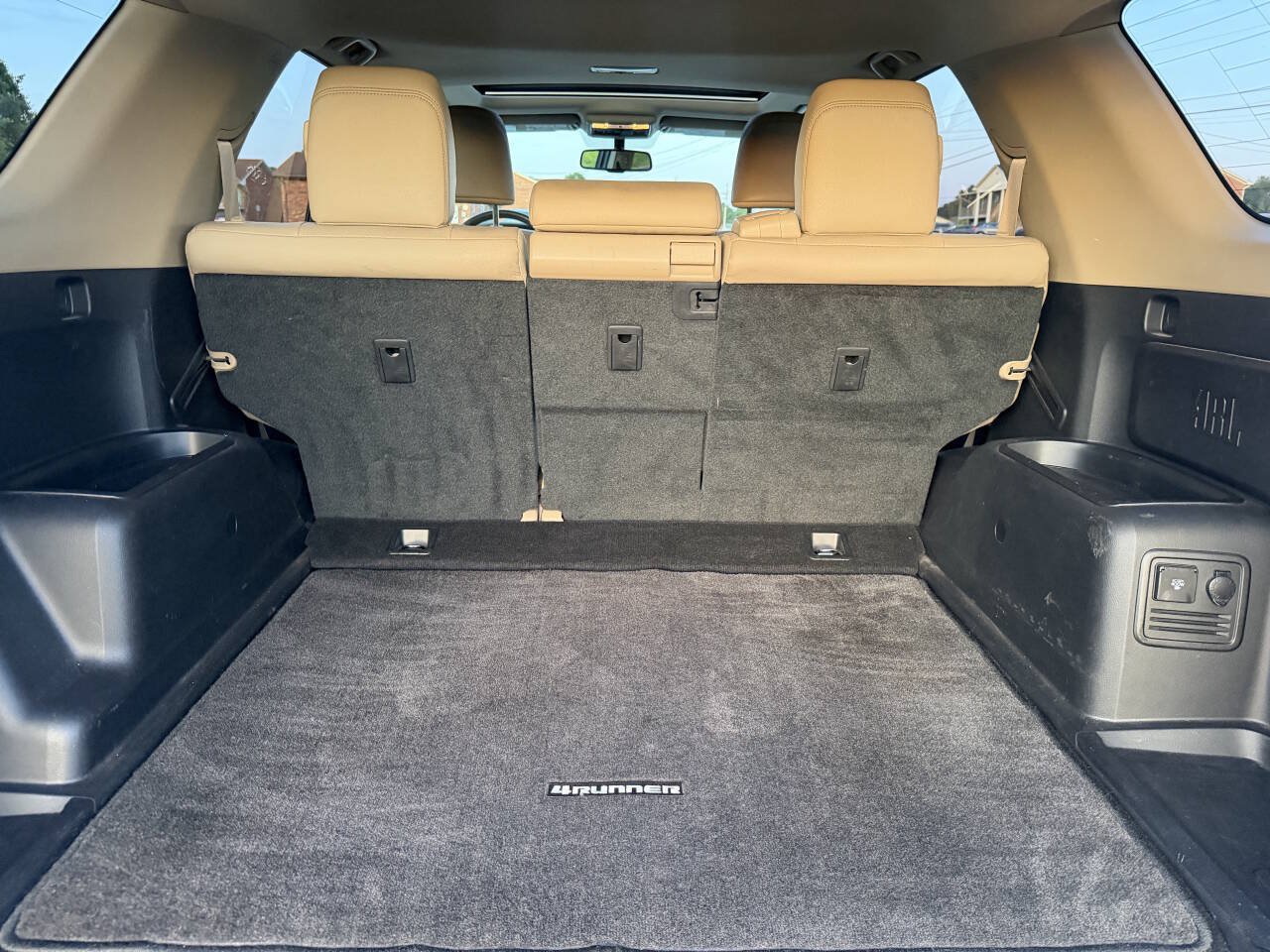 Used 2014 Toyota 4Runner Limited AWD/4WD image 20
