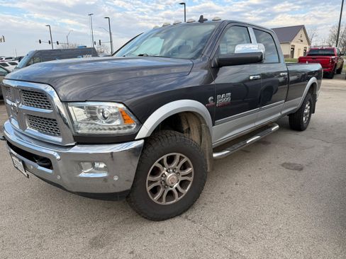 Used 2016 RAM 2500 Laramie image 1