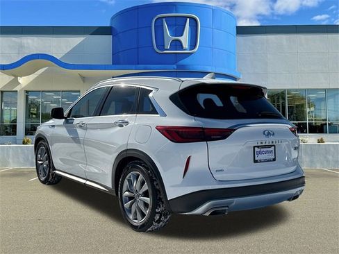 Used 2019 INFINITI QX50 Luxe w/ Navigation Package image 4