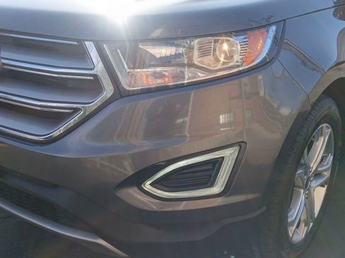 Used 2018 Ford Edge Titanium image 30
