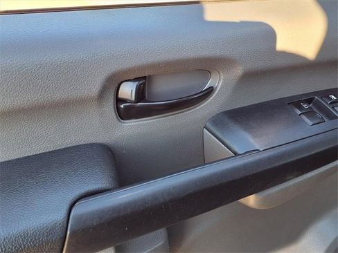 Used 2021 Nissan NV 3500 SV image 14