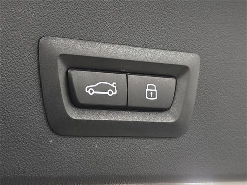 Certified 2025 BMW X3 xDrive30i w/ Convenience Package image 27