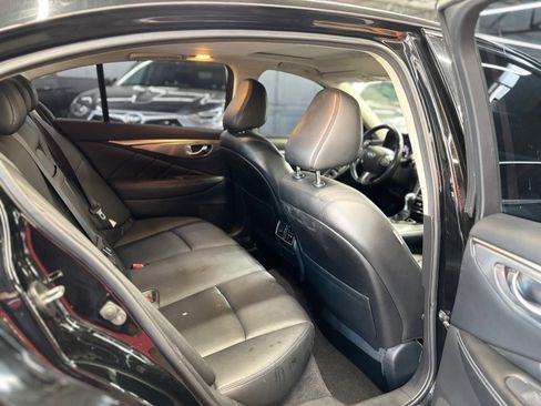 Used 2017 INFINITI Q50 Signature Edition AWD/4WD image 18