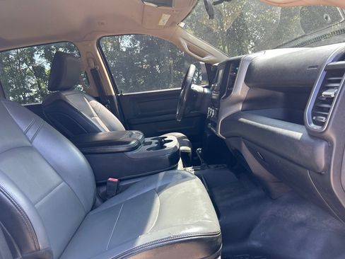 Used 2020 RAM 2500 Tradesman w/ Chrome Appearance Group AWD/4WD image 20