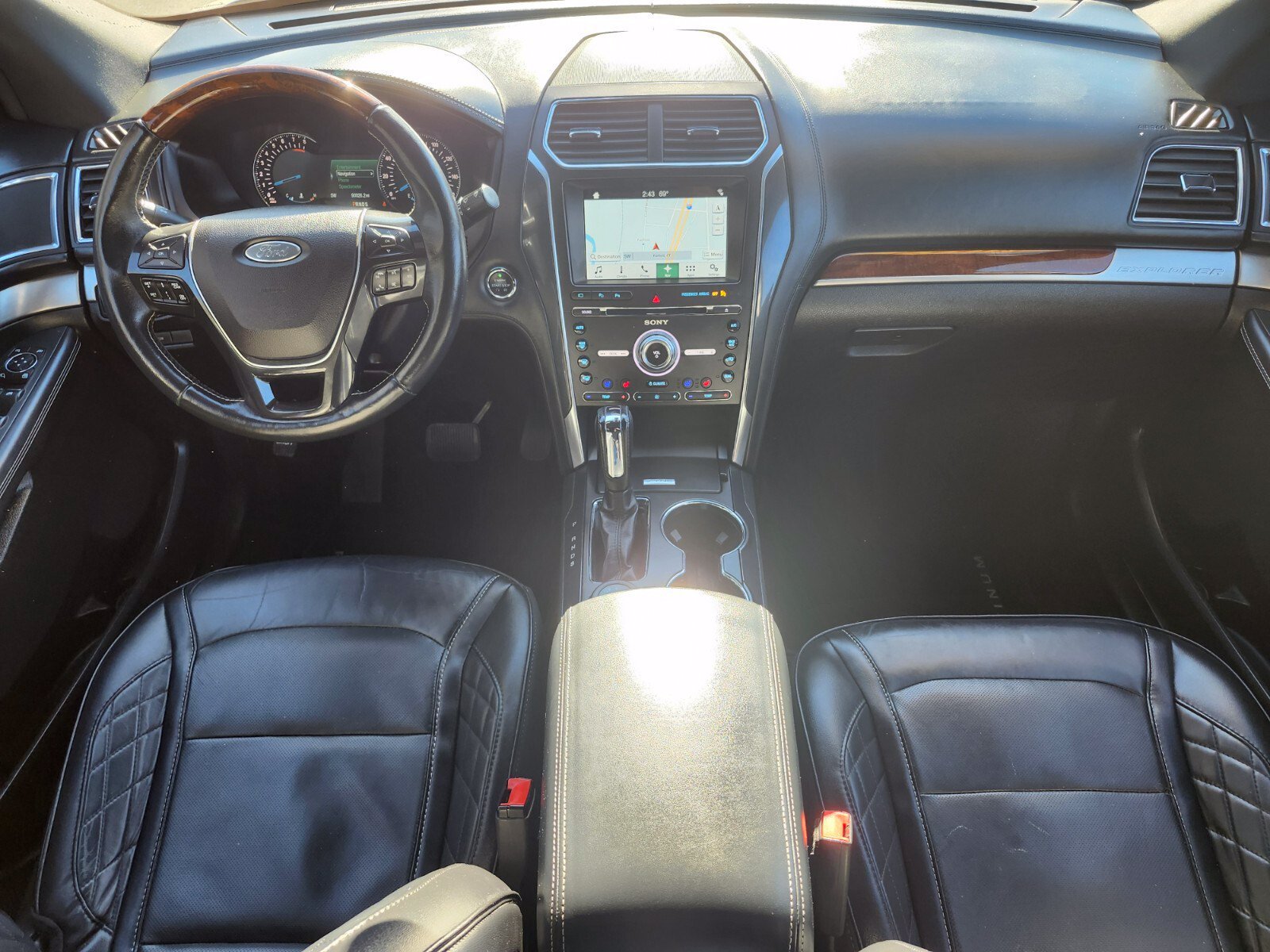 Used 2017 Ford Explorer Platinum AWD/4WD image 10