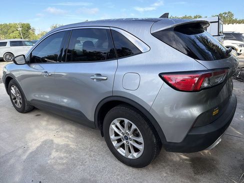 Used 2022 Ford Escape SE w/ Convenience Package FWD image 7