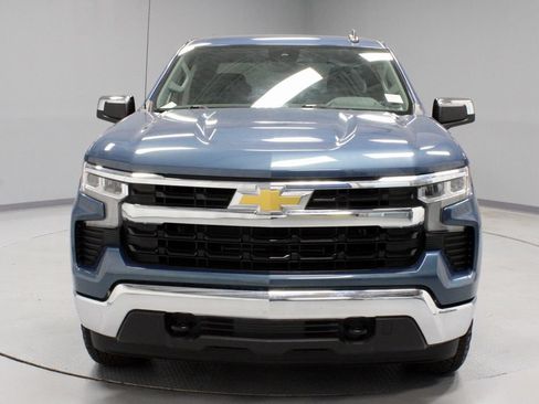 Used 2024 Chevrolet Silverado 1500 LT AWD/4WD image 5