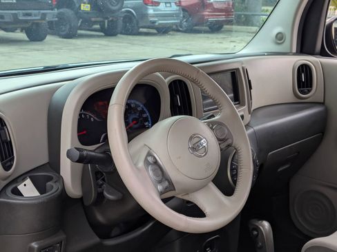Used 2010 Nissan Cube 1.8 SL w/ SL Preferred Pkg FWD image 14
