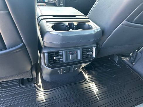 Used 2025 Ford F150 Raptor AWD/4WD image 31