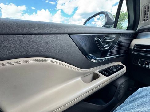 Used 2021 Lincoln Corsair FWD w/ Equipment Group 101A image 24