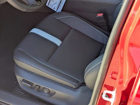 New 2026 Toyota Camry SE FWD image 4