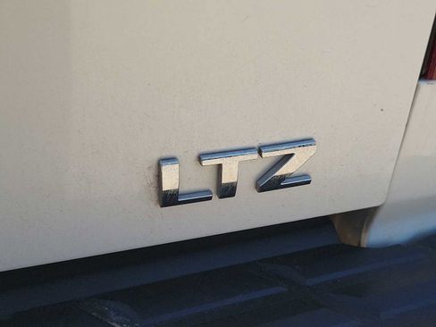 Used 2009 Chevrolet Silverado 1500 LTZ w/ White Diamond Edition image 7