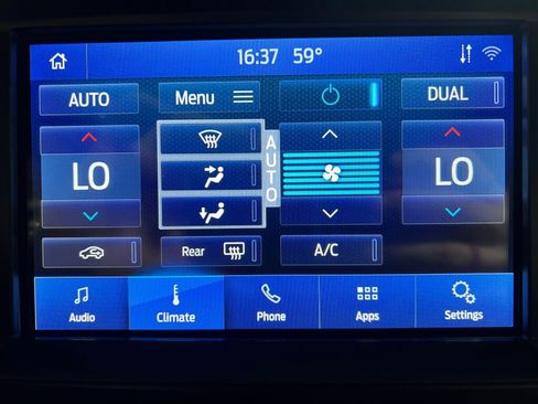 Used 2021 Ford F250 Lariat w/ Chrome Package image 9