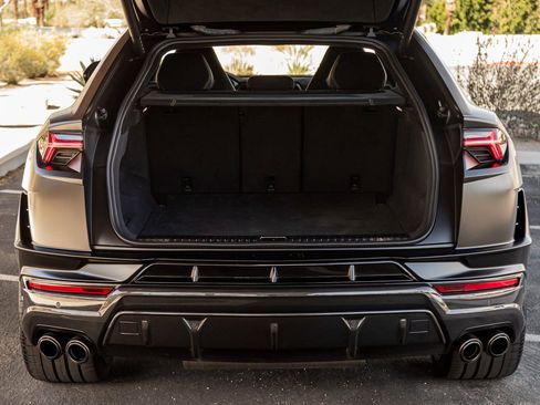 Used 2023 Lamborghini Urus Performante image 25
