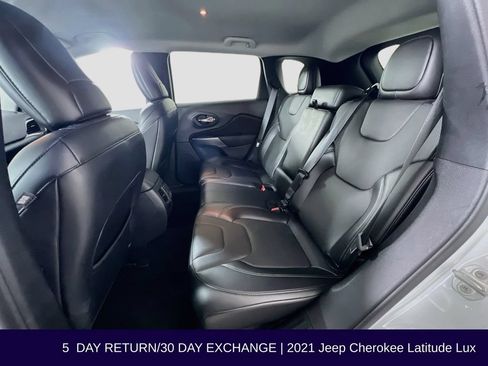 Used 2021 Jeep Cherokee Latitude Lux AWD/4WD image 25