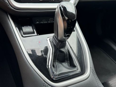 Used 2024 Subaru Outback Premium image 21