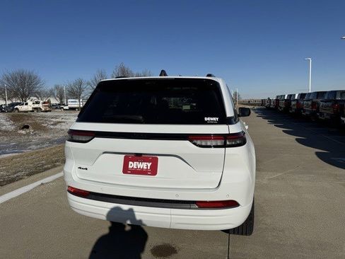 New 2026 Jeep Grand Cherokee Limited Reserve image 6