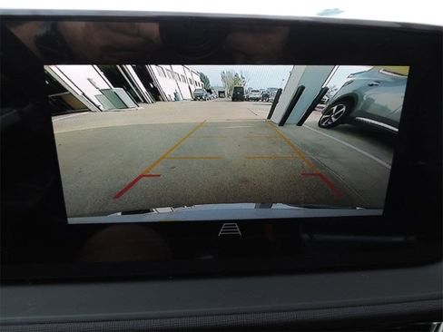 New 2026 Buick Envista Avenir image 25