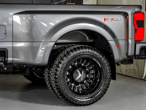 Used 2024 Ford F350 Platinum image 14